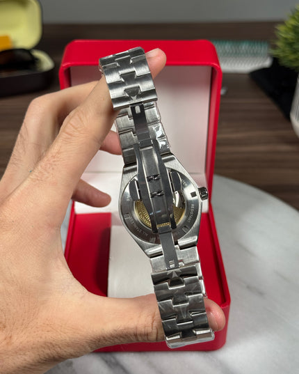 VACHERON CONSTANTIN OVERSEAS - FONDO PLATEADO