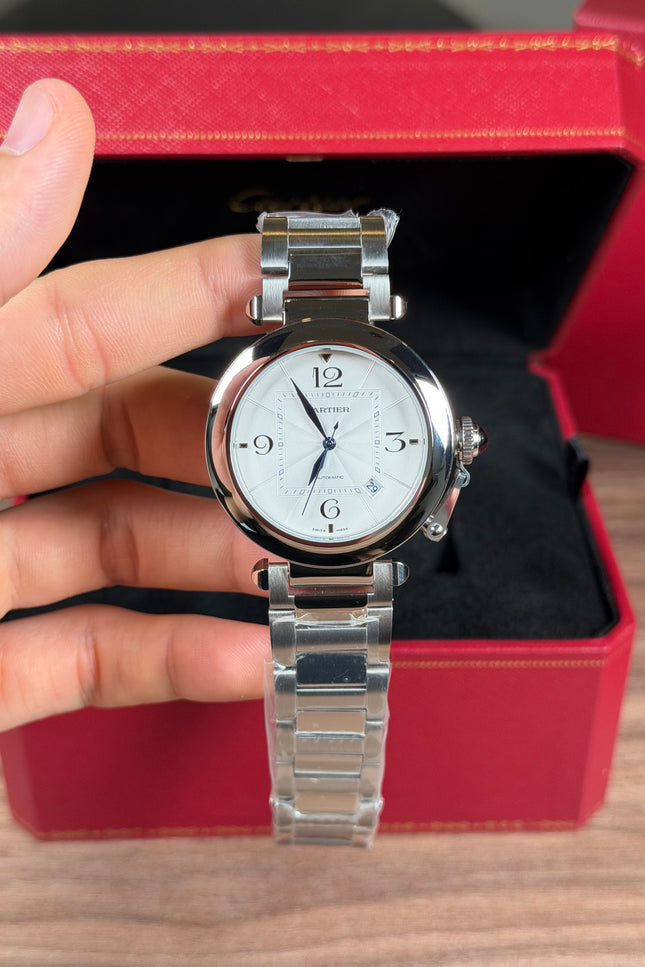 CARTIER PASHA PLATEADO FONDO BLANCO