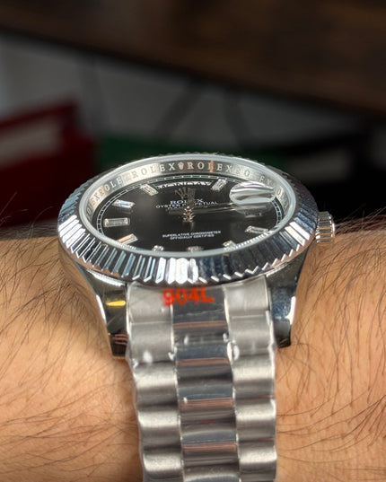 ROLEX DAY DATE PLATEADO - FONDO NEGRO