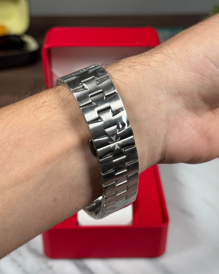 VACHERON CONSTANTIN OVERSEAS - FONDO NEGRO