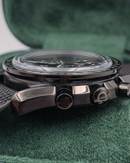 OMEGA SPEEDMASTER DARK SIDE OF THE MOON