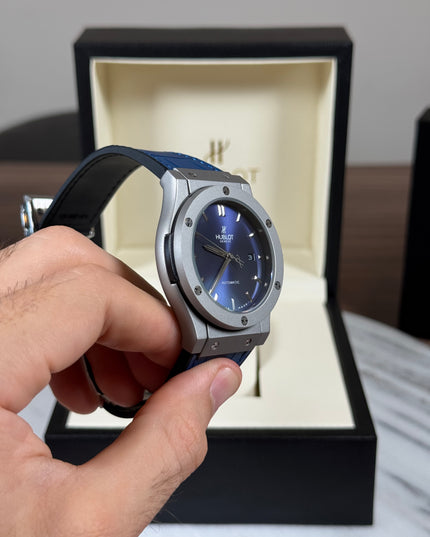 HUBLOT CLASSIC TITANIUM FUSION BLUE DIAL