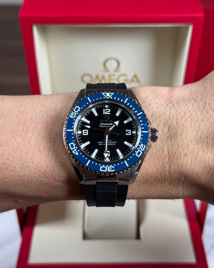 OMEGA SEAMASTER PLANET OCEAN 600M - NEGRO/AZUL