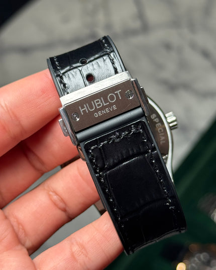 HUBLOT CLASSIC FUSION TITANIUM BLACK SHINY