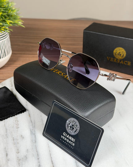 VERSACE