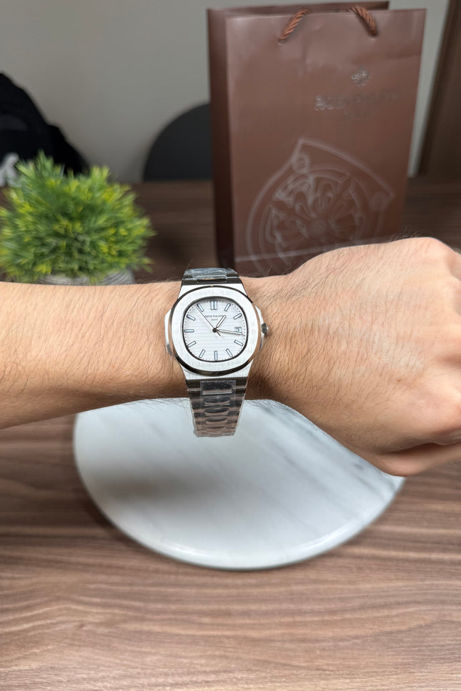 PATEK PHILIPPE PLATEADO WHITE DIAL