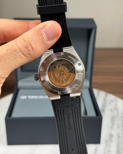 VACHERON CONSTANTIN OVERSEAS PLATEADO CAUCHO