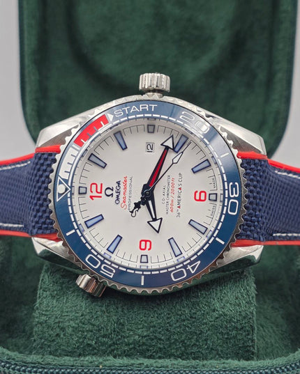 OMEGA SEAMASTER PLANET OCEAN 600M - FONDO BLANCO