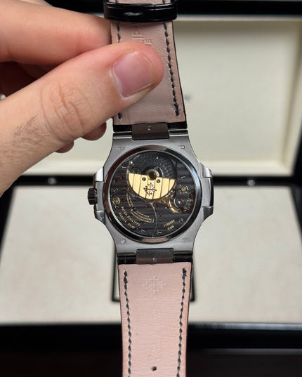PATEK PHILIPPE NAUTILUS PIEL SUIZO