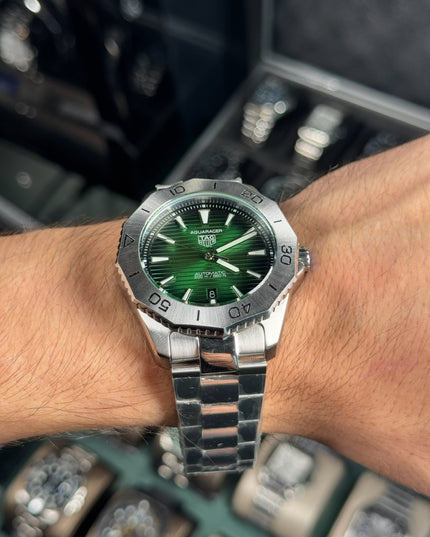 TAG HEUER AQUARACER PROFESSIONAL 200 CALIBRE 5 AUTOMATIC 40MM - VERDE