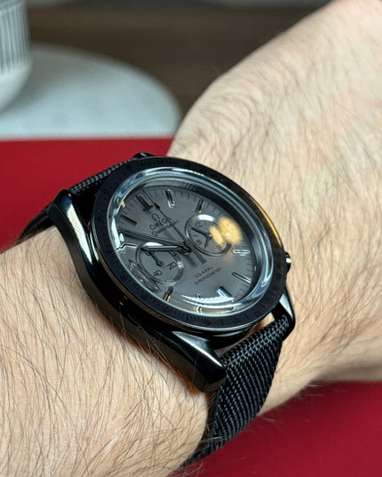 OMEGA SPEEDMASTER DARK SIDE OF THE MOON