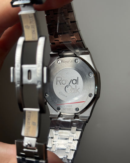 AUDEMARS PIGUET ROYAL OAK CHRONO - FONDO NEGRO