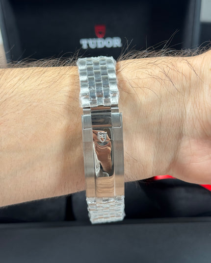TUDOR BLACK BAY PRO