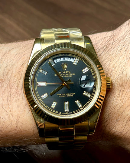 ROLEX DAY DATE DORADO - FONDO NEGRO