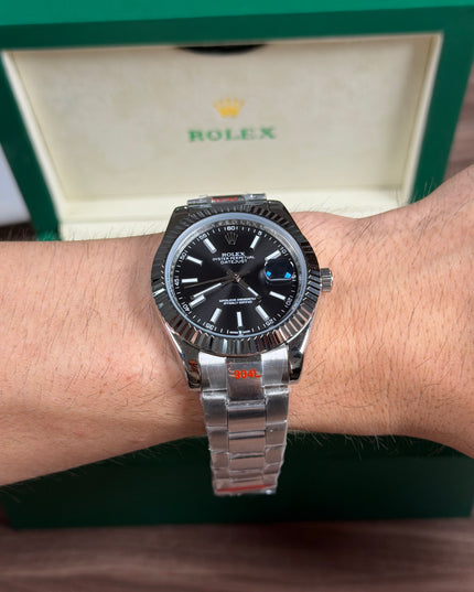 ROLEX DATEJUST PLATEADO - FONDO NEGRO OYSTER