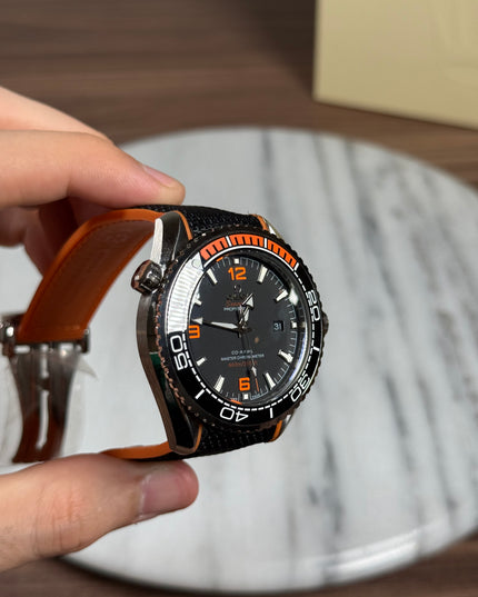 OMEGA SEAMASTER PLANET OCEAN 600M - NEGRO CON NARANJA