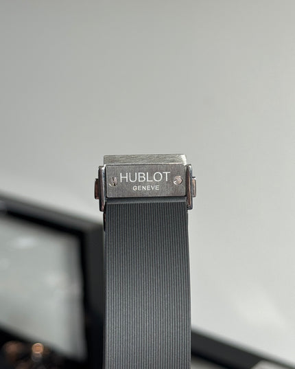 HUBLOT CLASSIC FUSION AUTOMÁTICO MATE