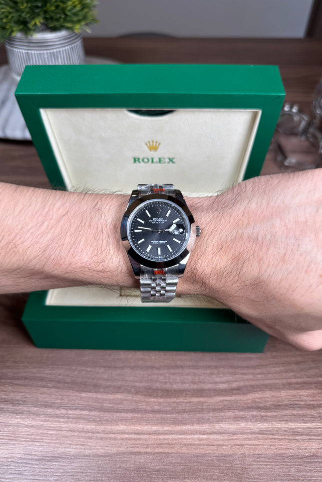 ROLEX DATEJUST PLATEADO - FONDO NEGRO OYSTER