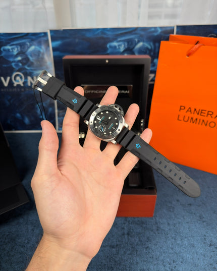 PANERAI SUBMERSIBLE - PLATEADO FONDO NEGRO