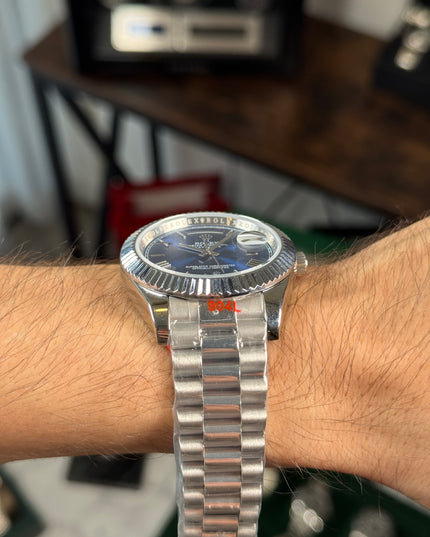 ROLEX DAY DATE PLATEADO - FONDO AZUL