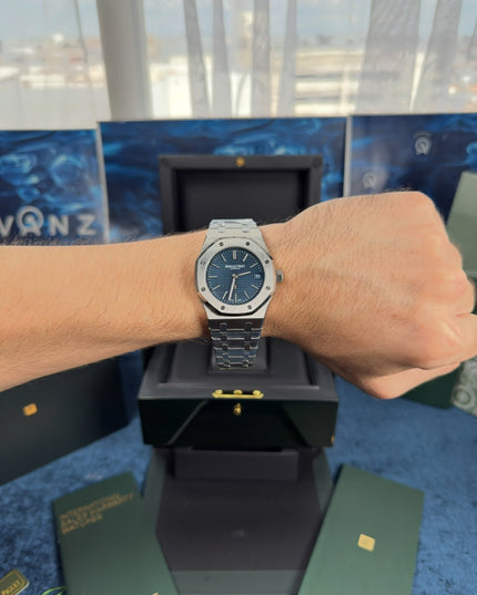 AUDEMARS PIGUET ROYAL OAK 40 MM SUIZO - FONDO AZUL