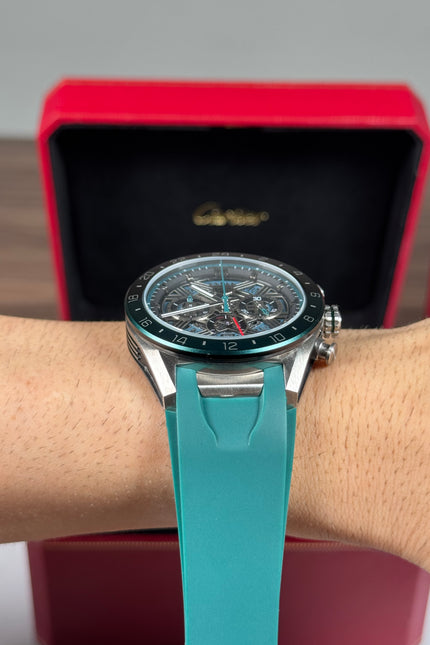 TAG HEUER CARRERA