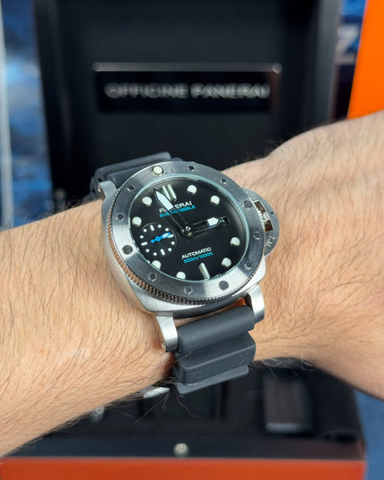 PANERAI SUBMERSIBLE - PLATEADO FONDO NEGRO