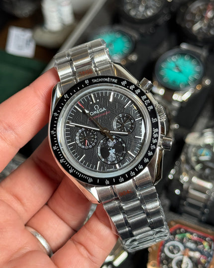 OMEGA SPEEDMASTER MOONPHASE