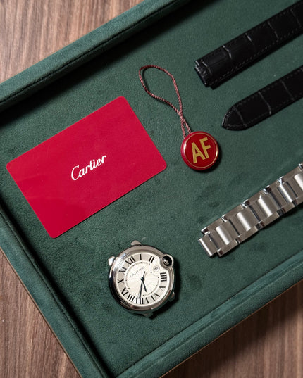 CARTIER BALLON BLEU SUIZO DOBLE EXTENSIBLE - FONDO BLANCO