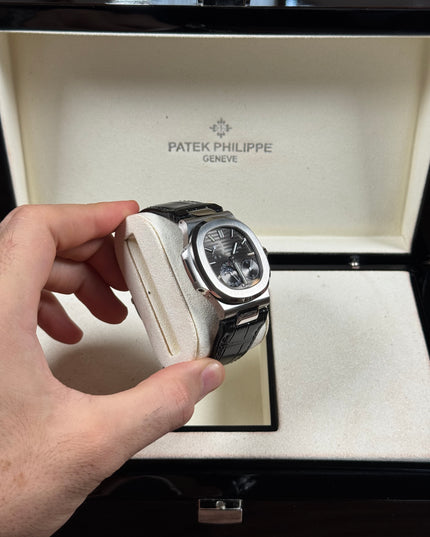 PATEK PHILIPPE NAUTILUS PIEL SUIZO