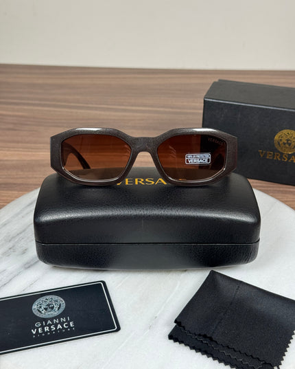 VERSACE