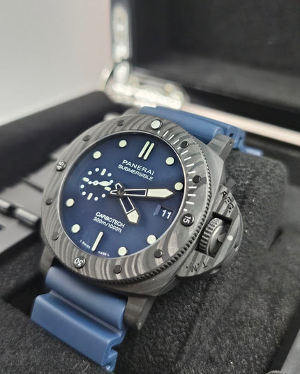 PANERAI SUMERSIBLE QUARANTAQUATTRO CARBOTECH BLU ABISSO - SUIZO