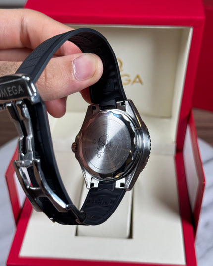 OMEGA SEAMASTER PLANET OCEAN 600M - NEGRO/AZUL