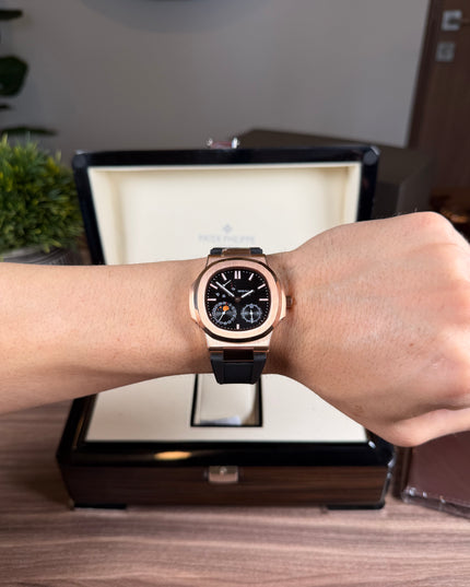 PATEK PHILIPPE NAUTILUS MOON PHASE ROSE GOLD CORREA CAUCHO