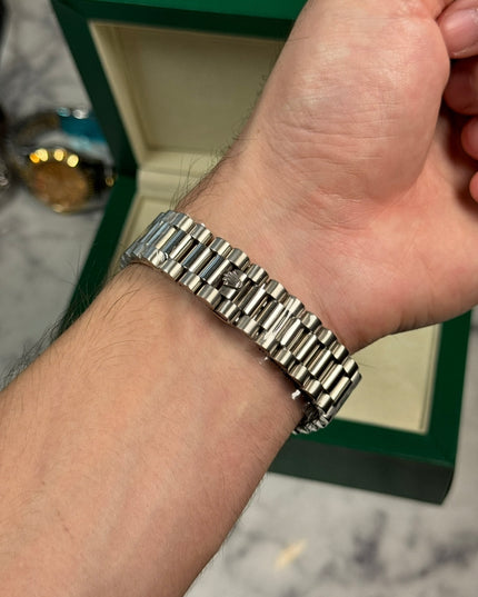 ROLEX DAY- DATE DIAMANTES PLATEADO