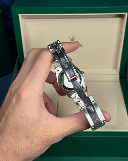 ROLEX DATEJUST DAMA 36MM SUIZO - PLATEADO FONDO BLANCO
