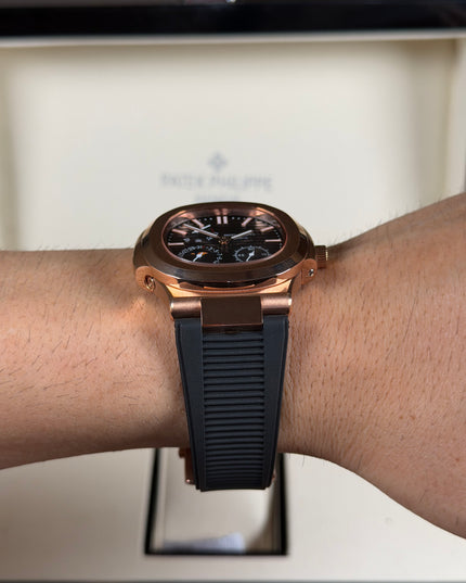 PATEK PHILIPPE NAUTILUS MOON PHASE ROSE GOLD CORREA CAUCHO