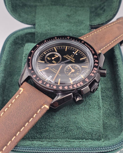 OMEGA SPEEDMASTER DARK SIDE OF THE MOON - CAFÉ