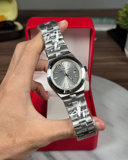 VACHERON CONSTANTIN OVERSEAS - FONDO PLATEADO