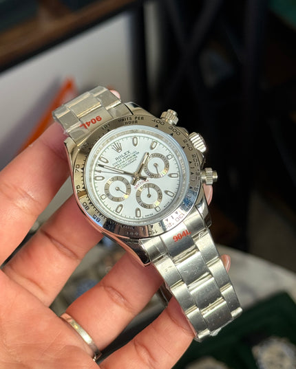 ROLEX DAYTONA PLATEADO - FONDO BLANCO
