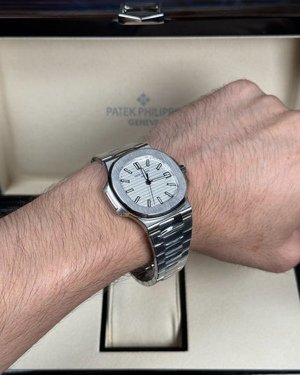 PATEK PHILIPPE NAUTILUS SUIZO - BLANCO