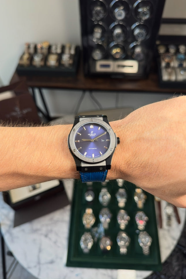 HUBLOT CLASSIC CERAMIC BLUE