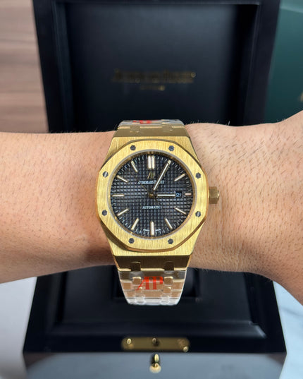 AP ROYAL OAK - DORADO FONDO NEGRO