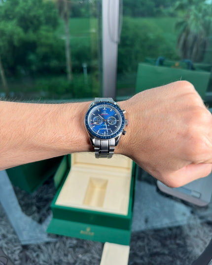 OMEGA SPEEDMASTER MOONPHASE - FONDO AZUL
