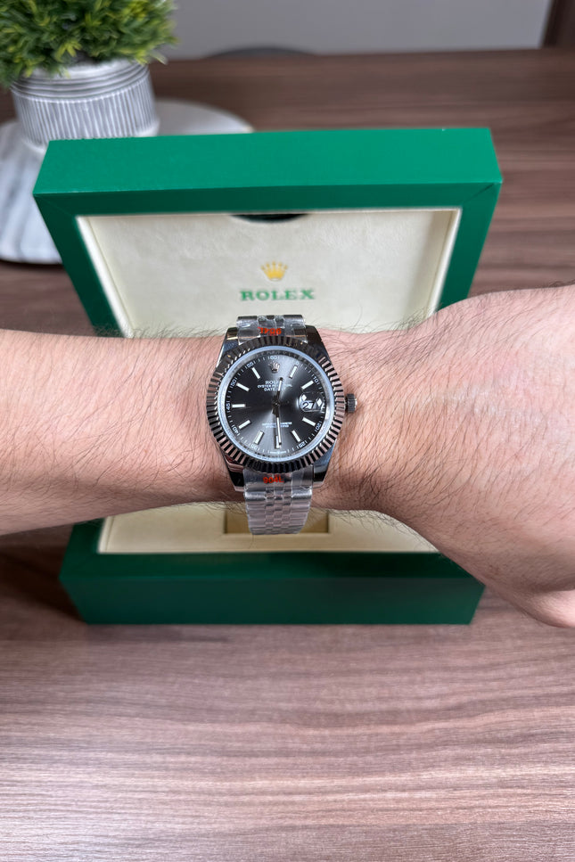 ROLEX DATEJUST PLATEADO - FONDO GRIS