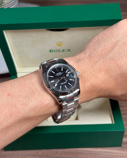 ROLEX DATEJUST PLATEADO - FONDO NEGRO OYSTER
