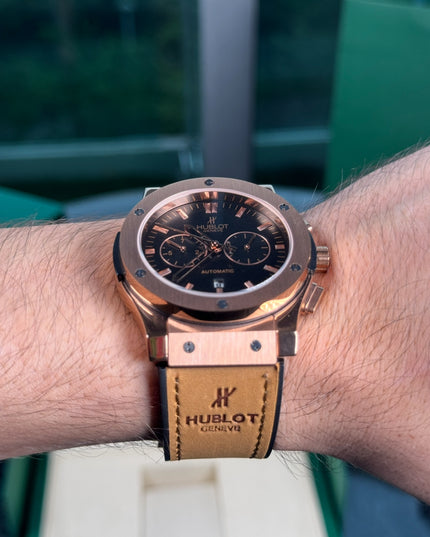HUBLOT CRONO CLASSIC FUSION - NEGRO EXTENSIBLE GAMUZA CAMEL