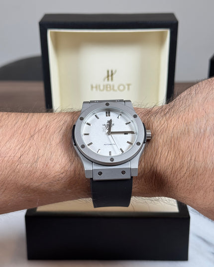 HUBLOT CLASSIC FUSION CERAMIC TITANIUM WHITE DIAL