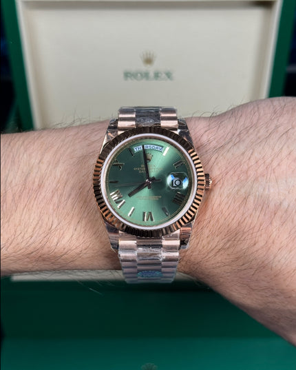 ROLEX DAY-DATE 40 SUIZO - ROSE GOLD FONDO VERDE