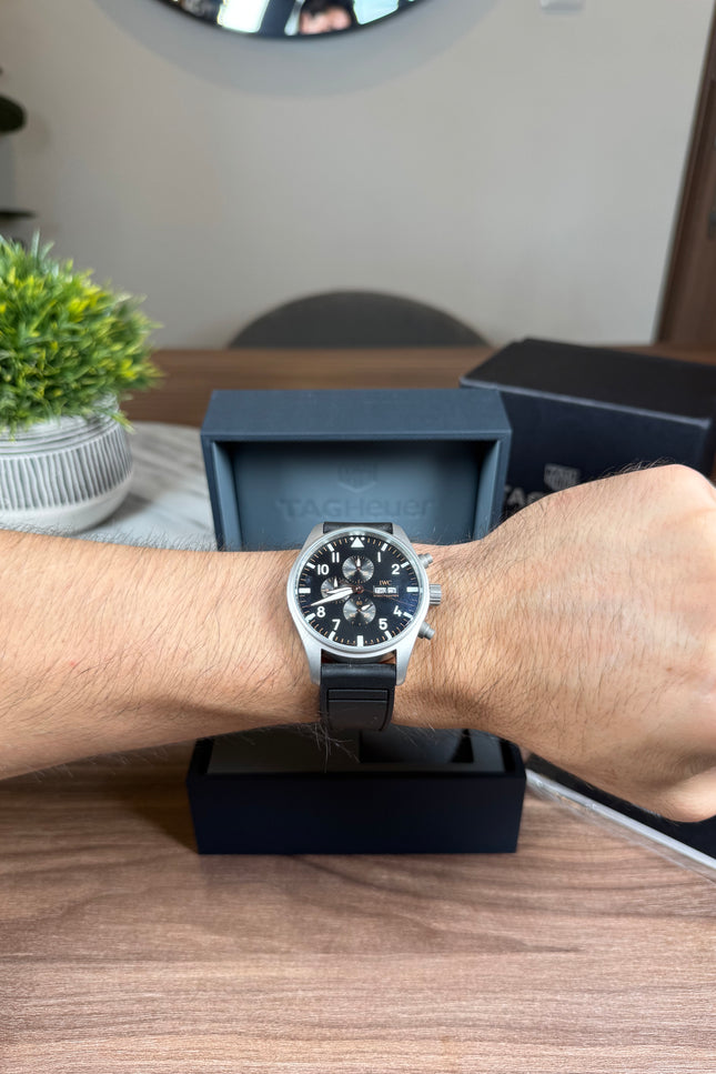 IWC SCHAFFHAUSEN PILOT CHRONOGRAPH